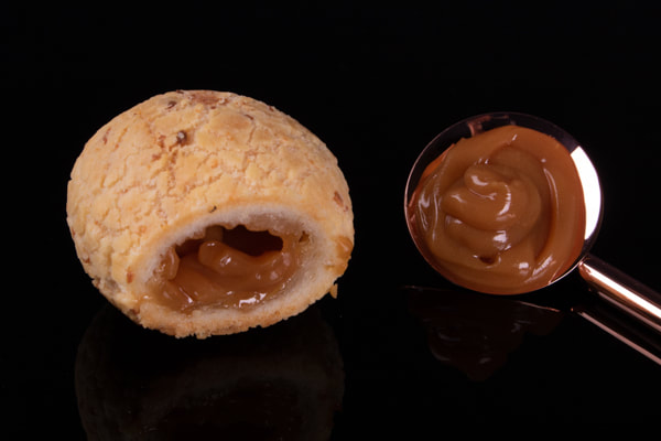 Pão de Queijo TOP recheado de Doce de Leite.